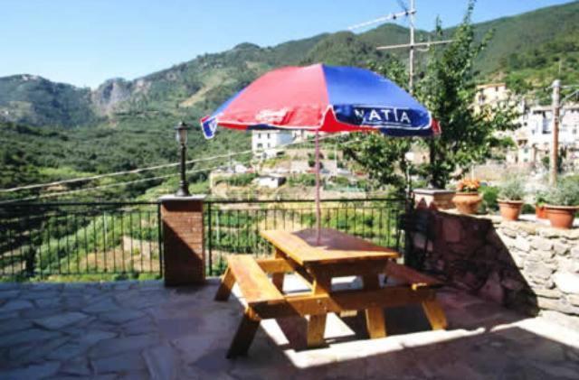 Sandra Villa Rooms Corniglia Exterior photo